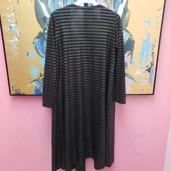 LuLaRoe Sarah Black with Silver Metallic Size S - Picture 2 of 5
